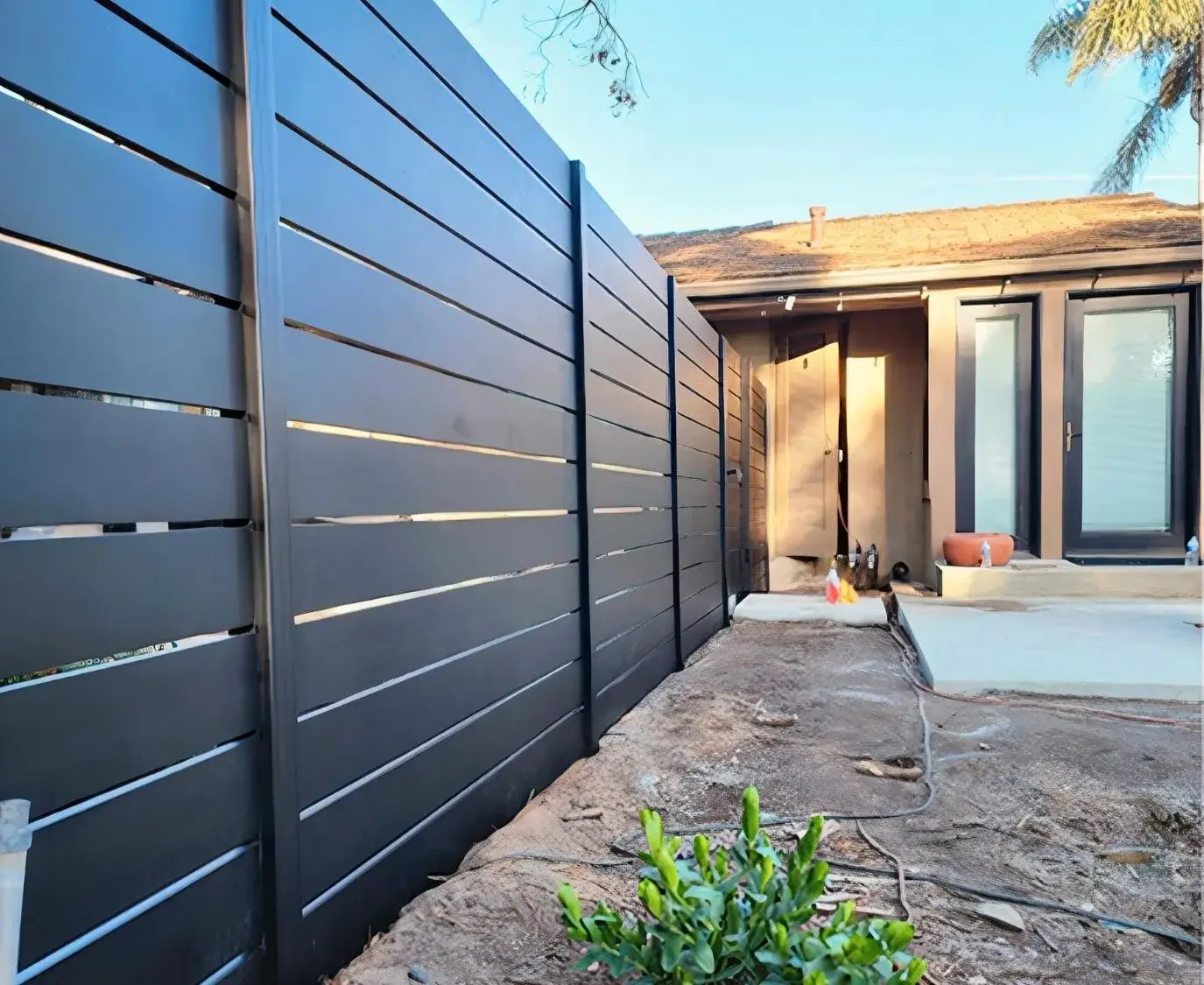 A slat aluminium fence for a property in Hobart